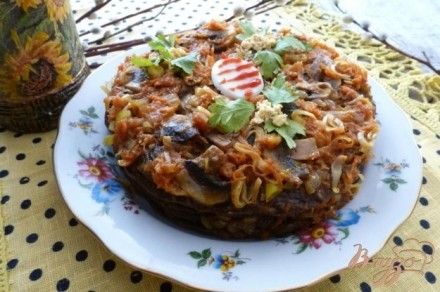 Закусочный торт из куриной печени