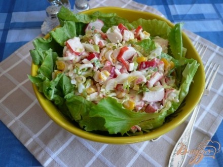 Салат с крабовыми палочками и болгарским перцем