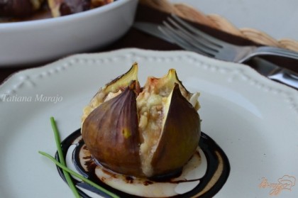 Готово! По вкусу полить можно медом и бальзамическим соусом.Приятного аппетита !