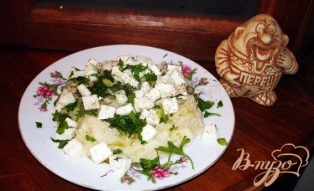 Лапша с зеленью и козьим сыром