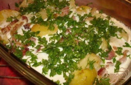 Запеченый картофель с брынзой и беконом