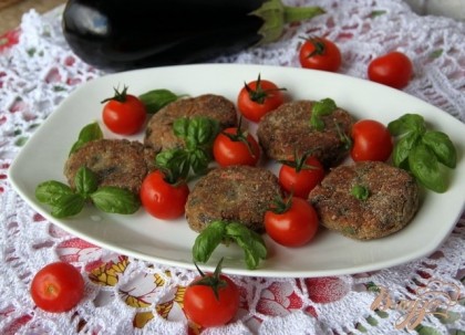 Готово! Обжарить на разогретой с маслом сковороде до готовности. Очень вкусно с брынзой и помидорами! Приятной всем осени!