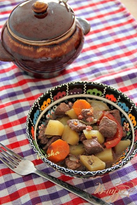 Boeuf en daube - Говядина, тушенная в вине