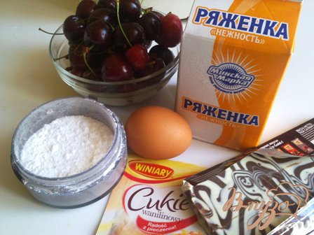 Берем необходимые продукты, в идеале нужен белый шоколад,но я взяла смесь белого и темного