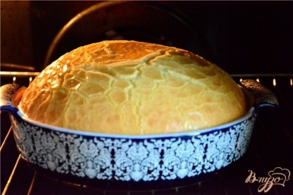 Выпекать пирог в горячей духовке минут 30-40 при t-190*