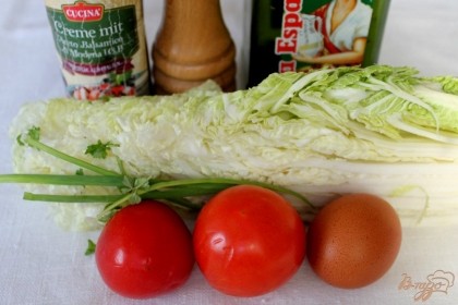Подготовим ингредиенты для салата.