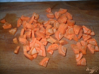 Морковь нарезать