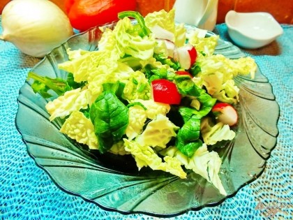 Готово! Вот и все, вкусный и полезный салат готов!=)
