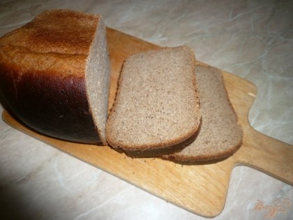 Хлеб нарезаю нетолстыми ломтиками.