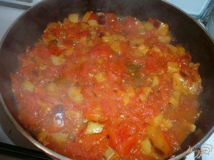 За это время болгарский перец с помидорами готов.