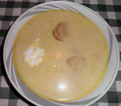Разлить суп по тарелкам