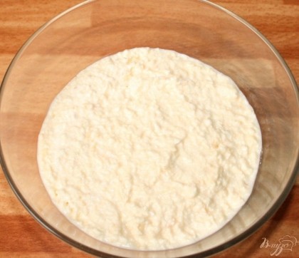 Добавить тертый сыр,кунжут,предварительно обжаренный на сухой сковороде. Кунжута и соли можно добавить чуть меньше,чем указано в рецепте.