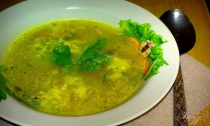 Готово! Разлейте суп по тарелкам. Украсьте зеленью петрушки и подавайте.
