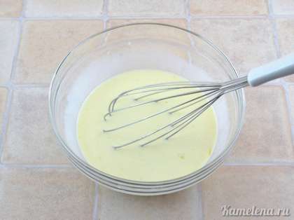 Сделать заливку – смешать яйца, сливки, щепотку соли.