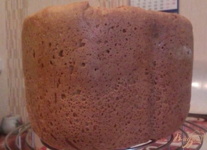 Готово! Румяный пшенично-ржаной хлеб на кефире отличается нежным мякишем приятного цвета, хрусткой коркой и ароматом черного хлеба. Наверняка и вам он понравится.