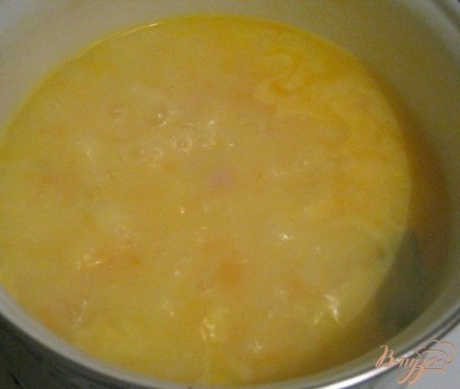 Готово! Суп посолить по вкусу, но не переборщить. По желанию добавить лавровый лист и перец горошком. Готовый суп очень вкусен с сухариками!