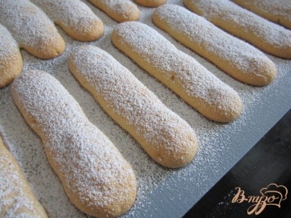 Рецепт приготовления печенья можно подсмотреть здесь:http://vpuzo.com/vypechka/pechene/8198-savoyardi.html