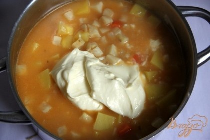 Добавить в суп плавленый сыр