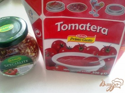 Для соуса я использовала итальянский помидорную пасту и смесь приправ