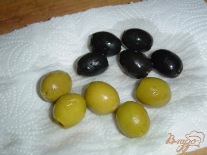Маслинам и оливкам даем обсохнуть.