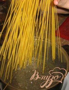 Отвариваем спагетти...
