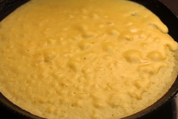 Блины из кукурузной муки на молоке и яйцах рецепт с фото пошагово