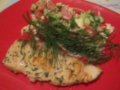 5 На гарнир лучше подать салат из овощей Акулье мясо - очень сытное, поэтому гарнир к нему должен быть легким, к примеру, салат из свежих овощей.
