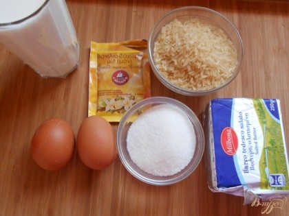 Я буду готовить рисовый пудинг по рецепту. Обычно я готовлю такой пудинг из оставшейся рисовой каши или отваренного риса.