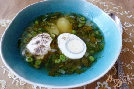 Суп с зеленым горошком и щавелем