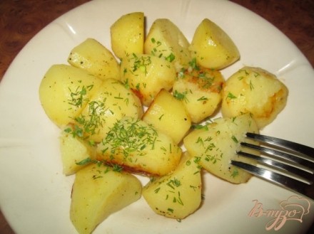 Картошка запеченная в кулинарном рукаве