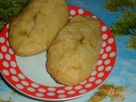 Картофельные пирожки с тушеной капустой