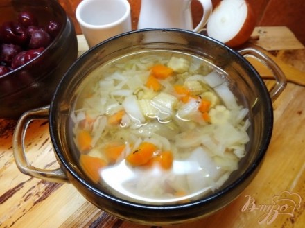Суп овощной с кукурузными  початками и дайконом