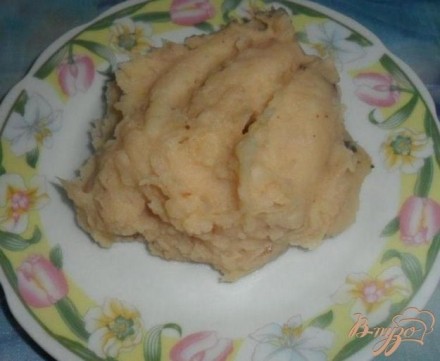 Картофельное пюре с луком и мускатным орехом