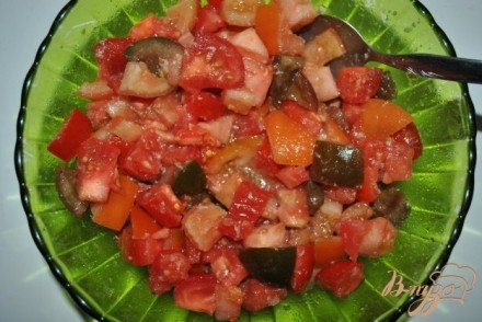 Салат из помидоров с хреном