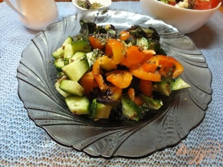 Салат с огурцом и тимьяном