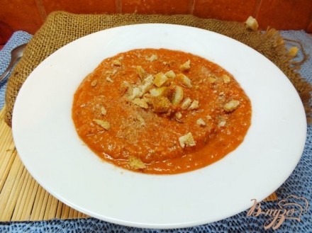 Холодный помидорный суп с печеными овощами
