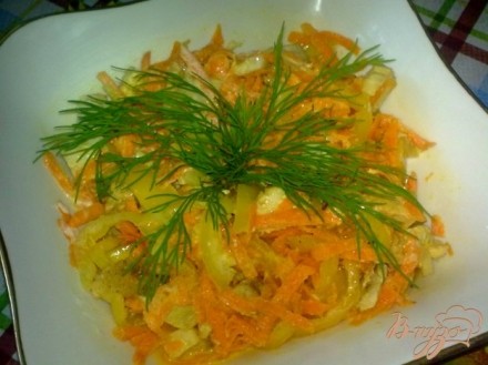Салат из моркови, перца и курицы