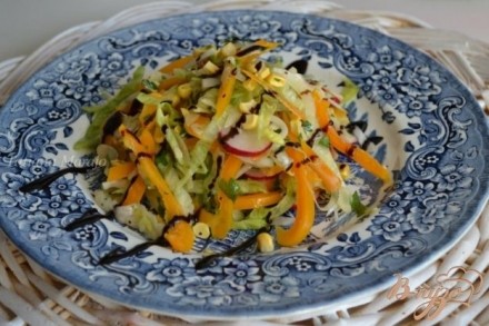 Овощной салат с миндалем