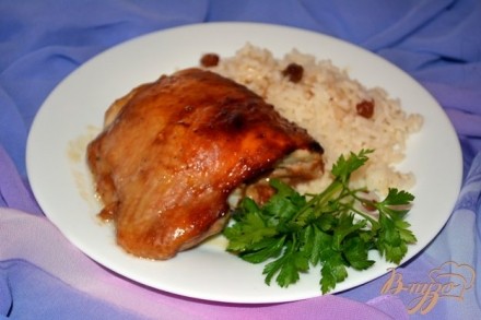 Курица в соусе Терияки с рисом и изюмом