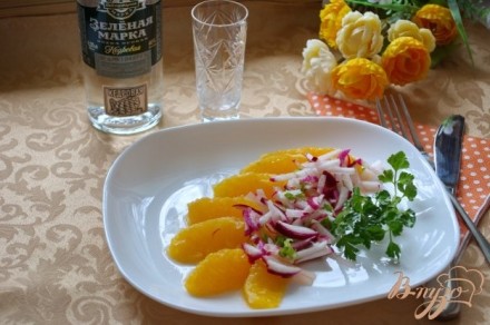 Салат с апельсином и редисом