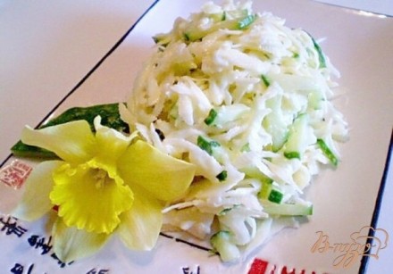 Нежный салат с капустой