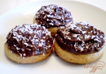 Ореховое печенье с шоколадным кремом