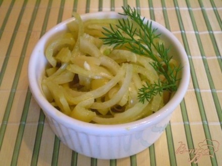 Салат из консервированного болгарского перца