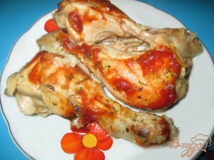 Жареная голень цыпленка с базиликом и чесноком