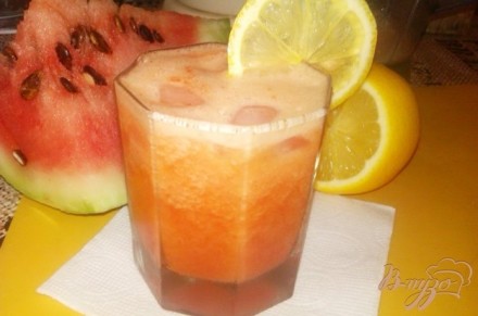Арбузный напиток с апельсиновым соком