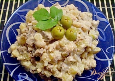 Салат печеночный с зелеными оливками