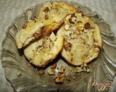 Песочное печенье с грецким орехом и медом