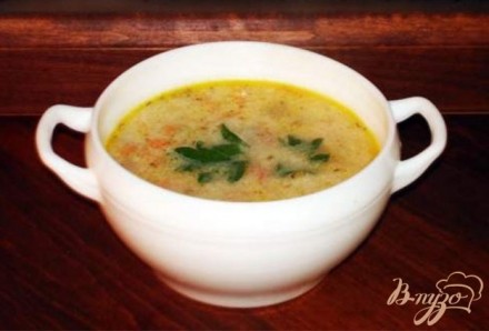 Сырный суп с ветчиной, сельдереем и другими овощами