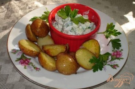 Картофель с селедочным салатом