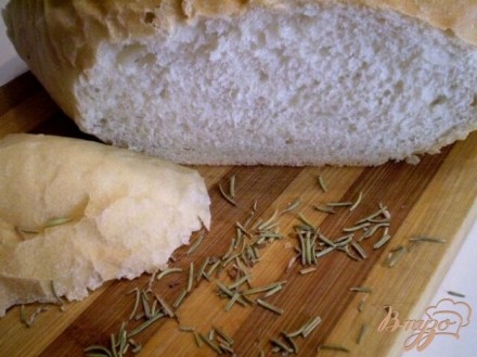 Хлеб с розмарином и оливковым маслом
